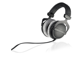best-bluetooth-headphones-under-200